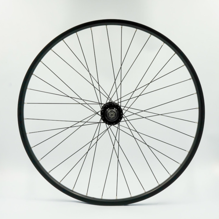 Roue 26" AV, jante alu double paroi noire,disc 6 trous, QR10