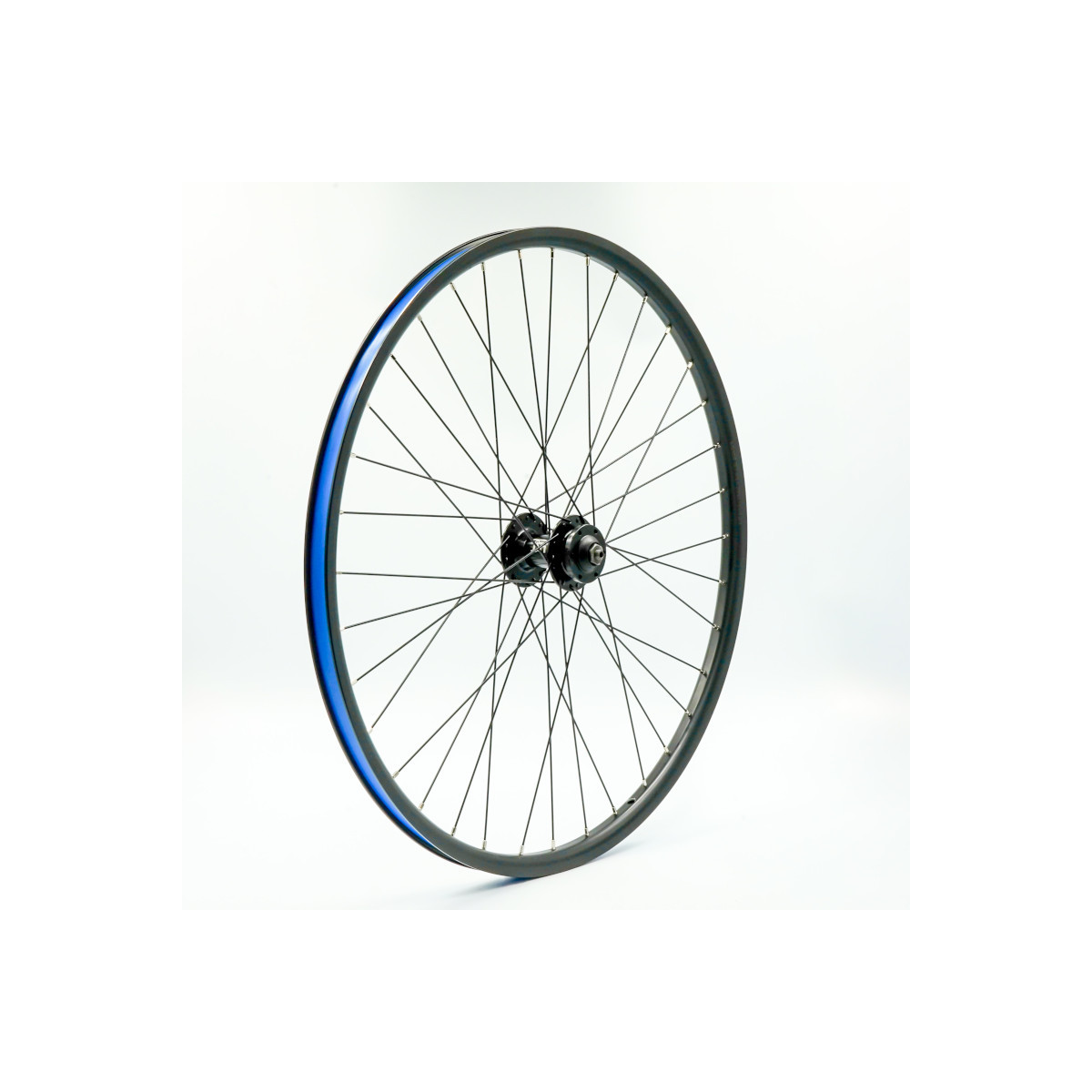 Roue 26" AV, jante alu double paroi noire,disc 6 trous, QR10