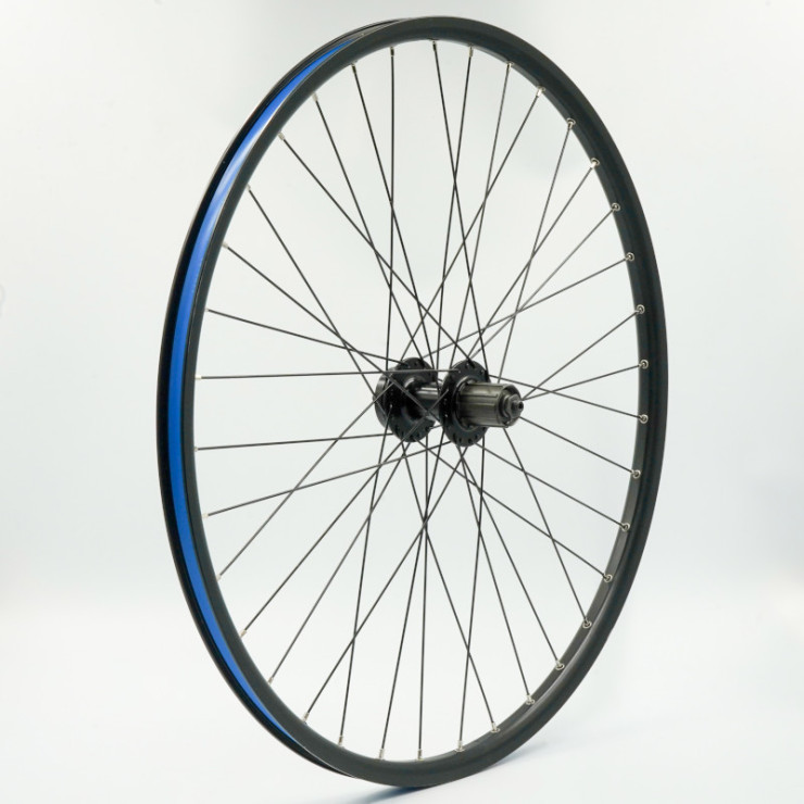 Roue 27,5" ARR k7, jante alu double paroi noire, disc 6t, QR10