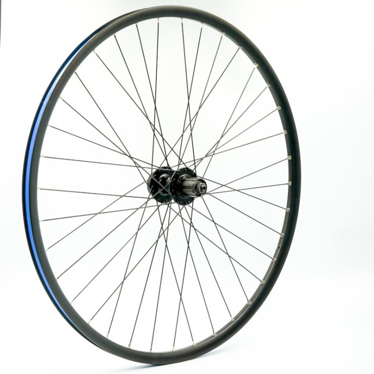 Roue 700VTC ARR k7, jante alu double paroi noire, disc 6t, QR10