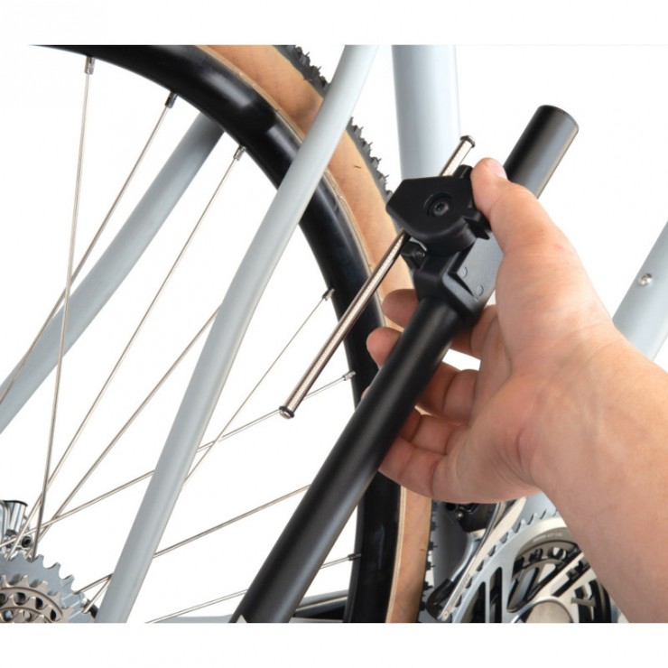 Outil pour alignement patte dérailleur