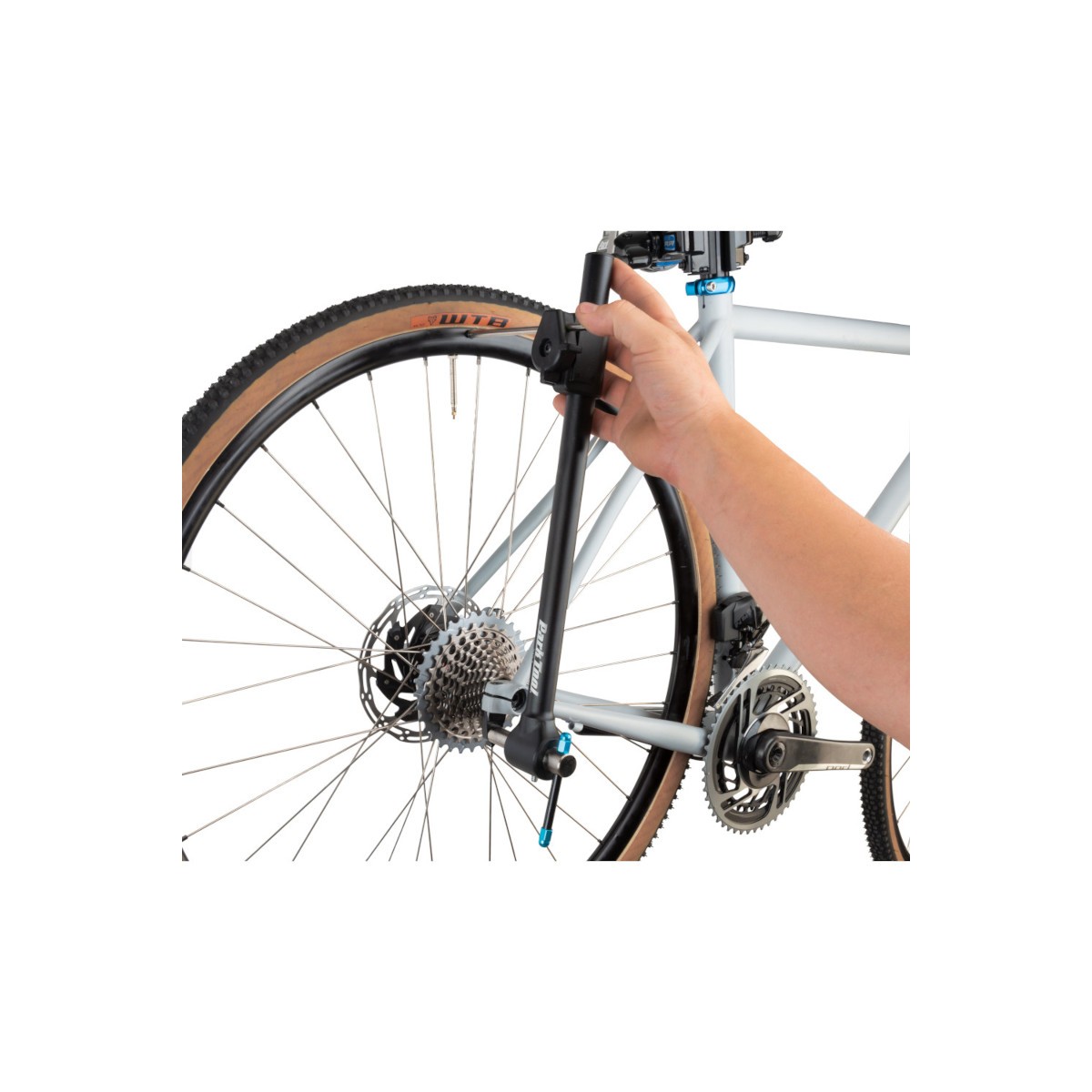 Outil pour alignement patte dérailleur